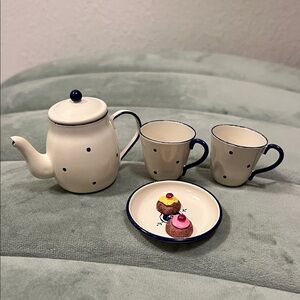Maileg tea and biscuits set